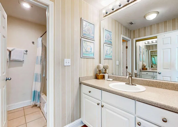 Beachfront With Gulf View & Shared Pools & Hot Tubs - Snowbirds Welcome *